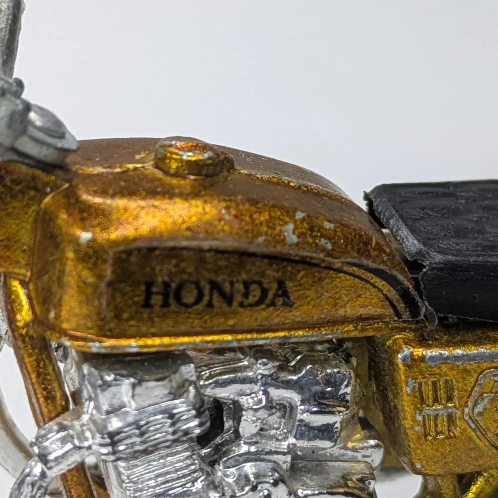 Vintage 1980 ZEE TOYS Gold HONDA 750 Motorcycle diecast - Picture 3 of 8